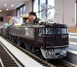 画像をクリックすると拡大したものが開きます。